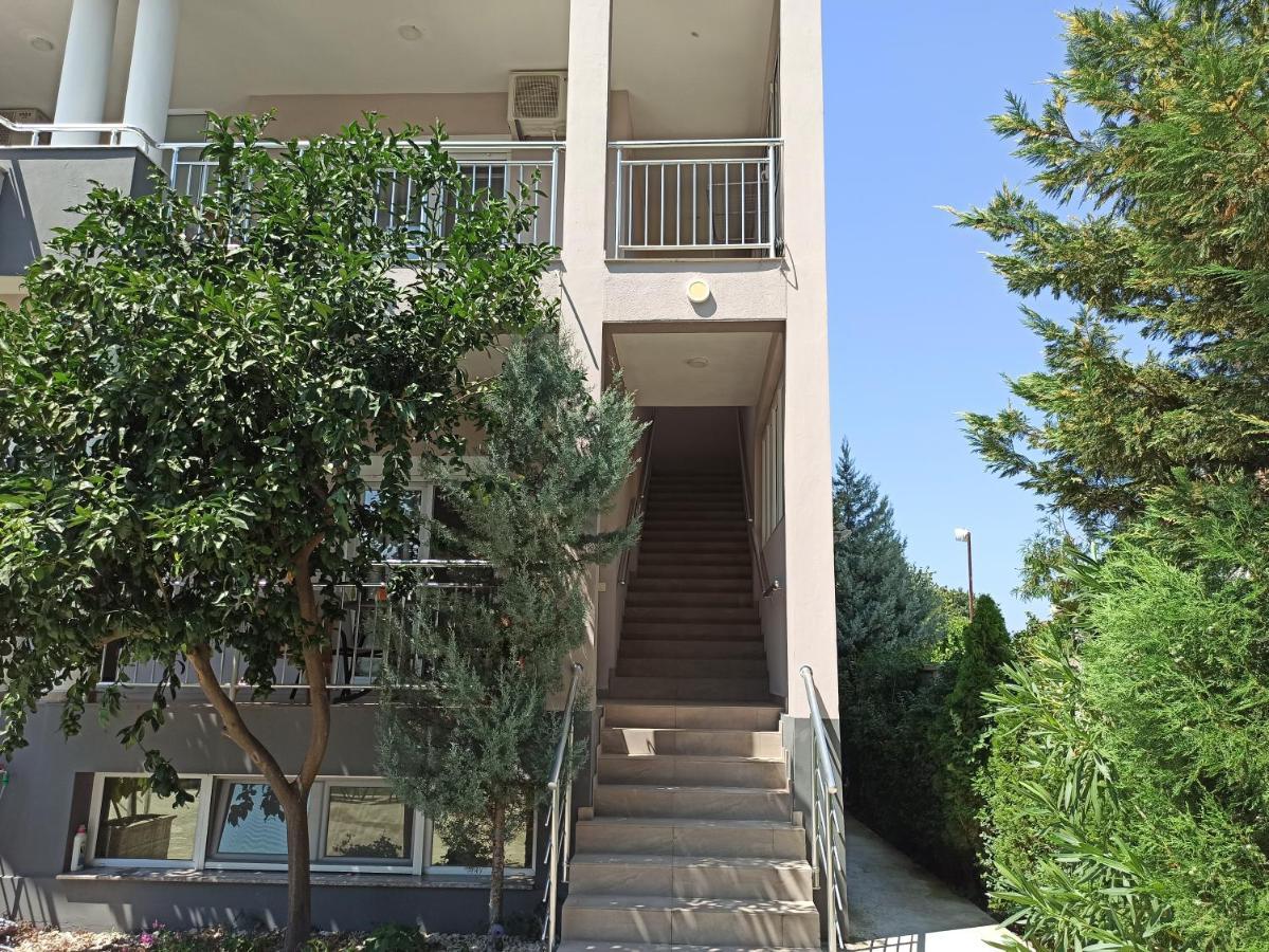 Apartment'S Meti Ulcinj Exterior foto